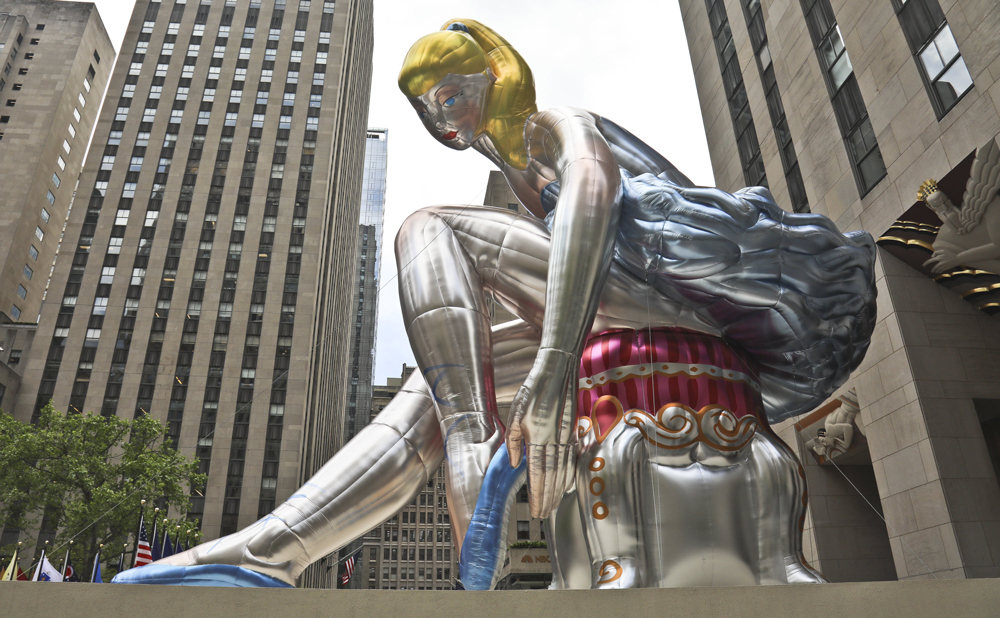 Jeff Koon's Ballerina